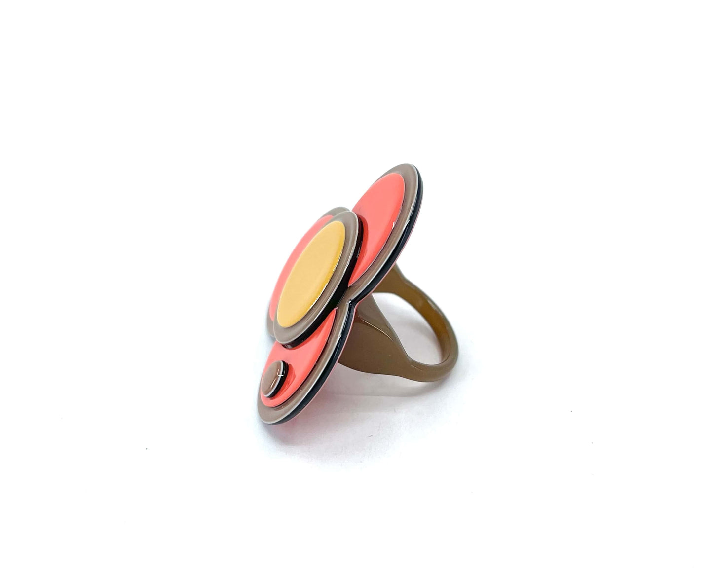 Barcelona Detail Ring - Coral