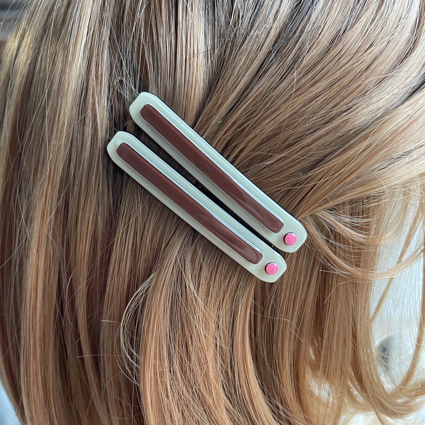 Genoa hair clip - Milky