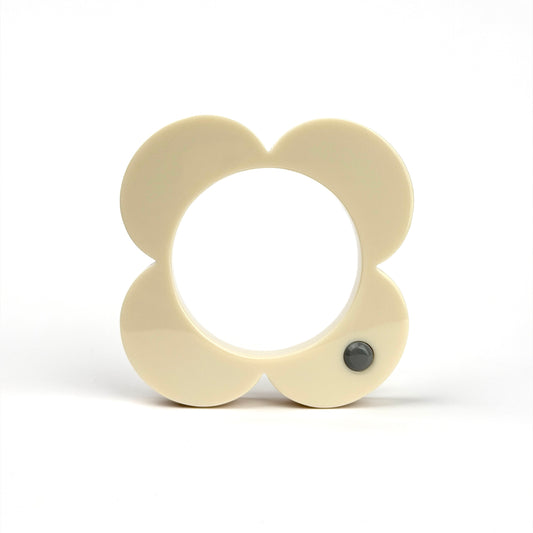 Hanover Bangle - Antique white
