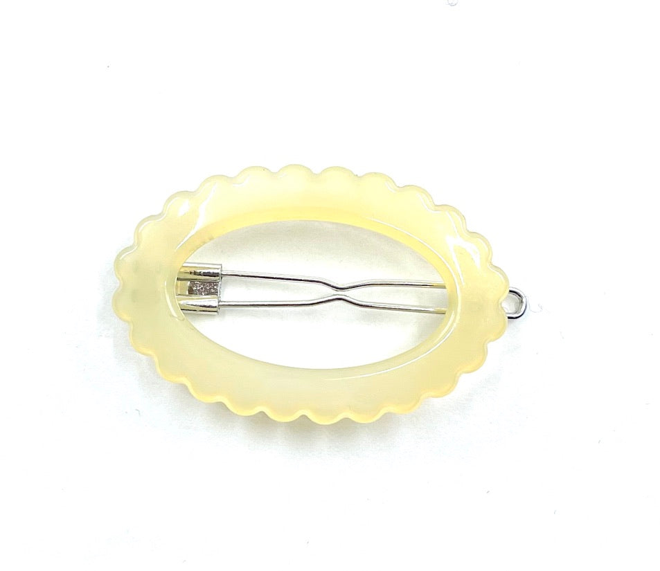 Prague Hairclip - cream