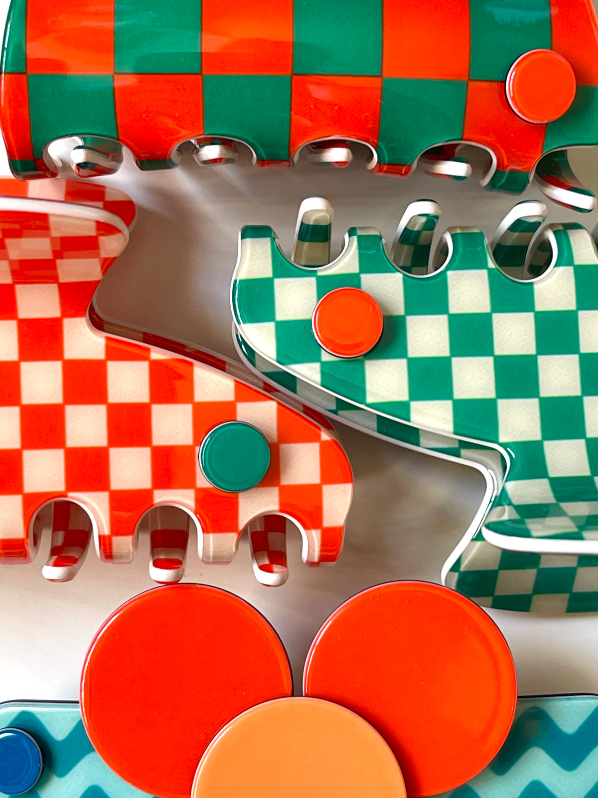 Barcelona medium claw - green cream check