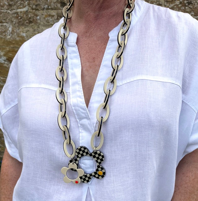 Boston necklace - Cream